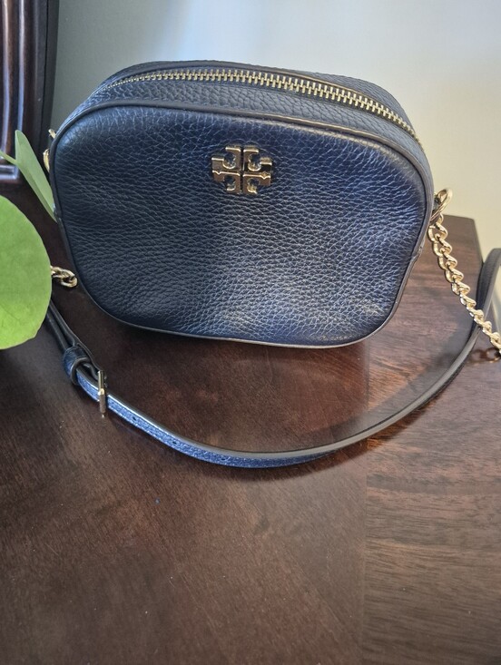 Tory Burch Handbags - Tory Burch Navy Pebbled Leather Crossbody with Gold Hardware